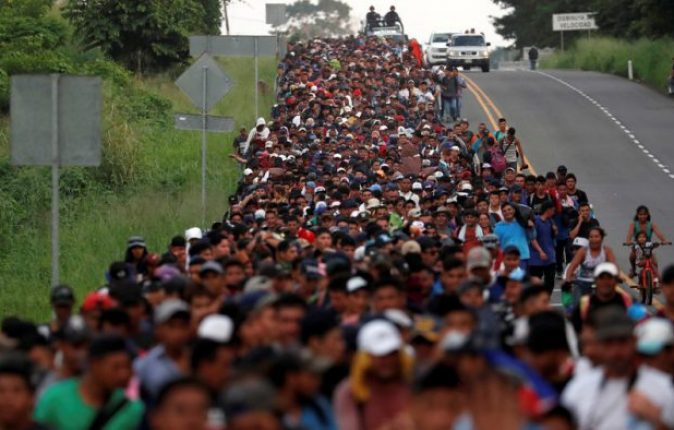 5bdd080bdda4c88d5b8b463emigrantcaravan